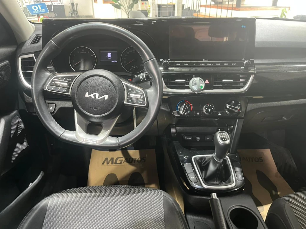 imagen 0 de vehiculo con id 2156
